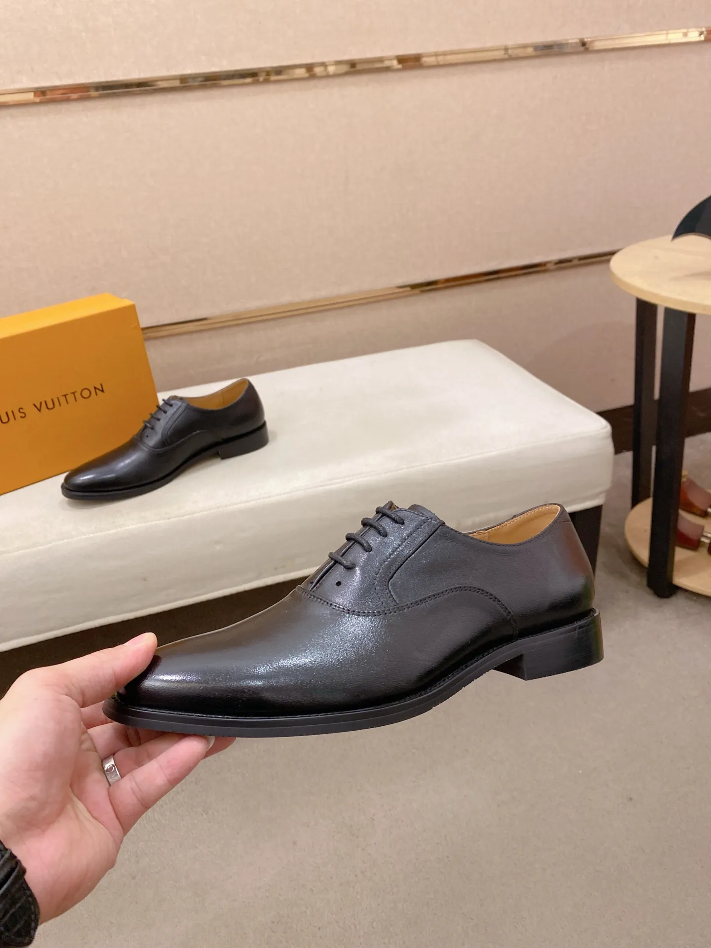 Men's men's shoes 💰 520💰⚡️New models on the market⚡️ Louis Vuitton (Louis Vuitton/LV) casual, business formal wear! Made with pure Italian craftsmanship, the upper is made of first-layer cowhide, which is full of texture! The lining is cowhide and the original rubber leather shoe outsole. The style is atmospheric and comfortable! Positive code 38-44